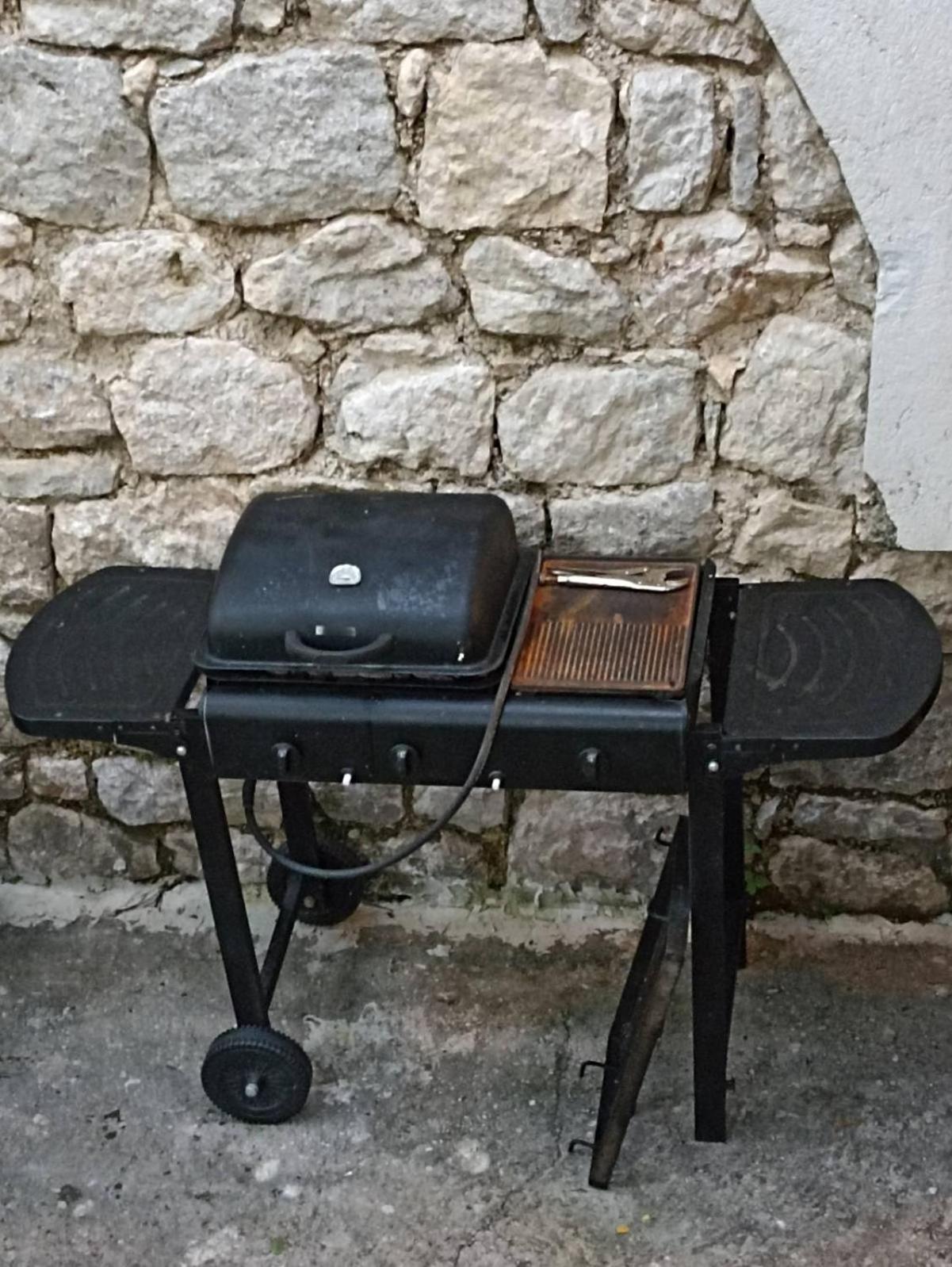 Kamp Seosko Domacinstvo Radman Hotell Herceg Novi Exteriör bild